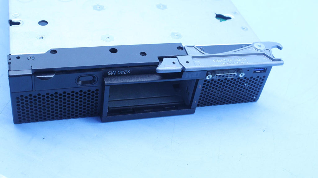 IBM x240 M5 - Configured to order 00AE663-RFB – Reacondicionado