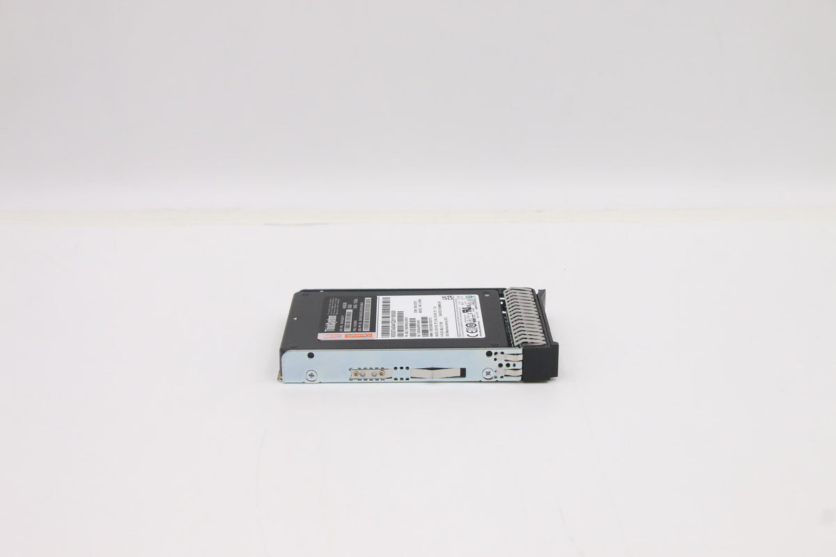 ThinkSystem 2.5in PM1635a