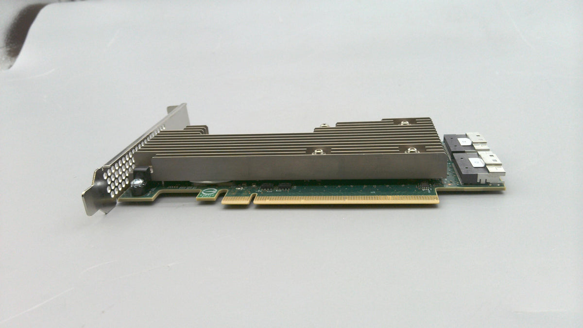 ThinkSystem 1610-8P NVMe