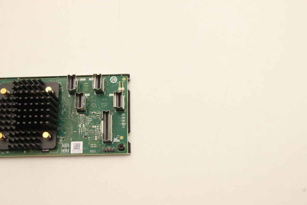12Gb SAS/SATA PCIe Gen4