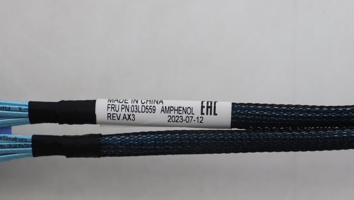 ThinkSystem SR650 V2/V3 - SAS