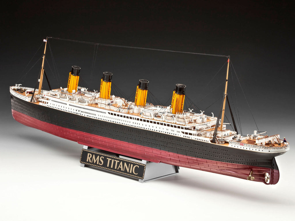 Model plastikowy R.M.S. Titanic 100th