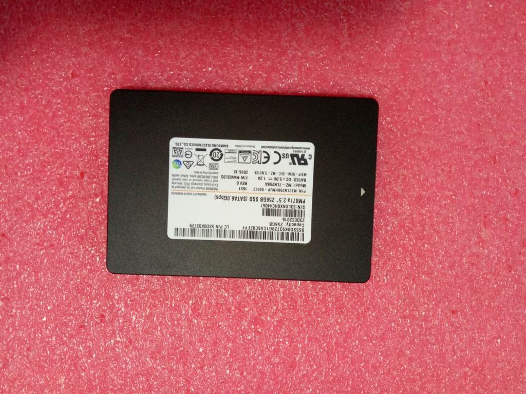 256GB 2.5" SATA SSD with TLC