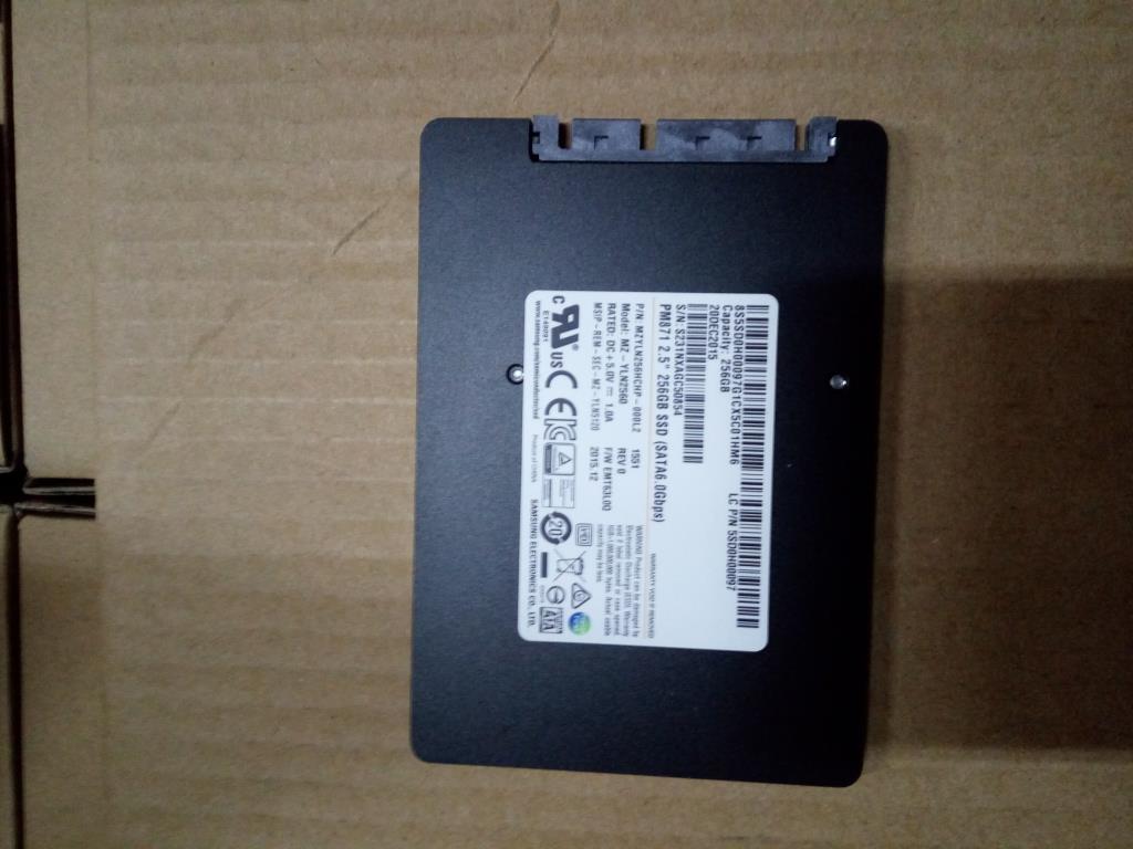 Lenovo 256GB 2.5" SATA SSD 5SD0H00097-RFB – Reacondicionado