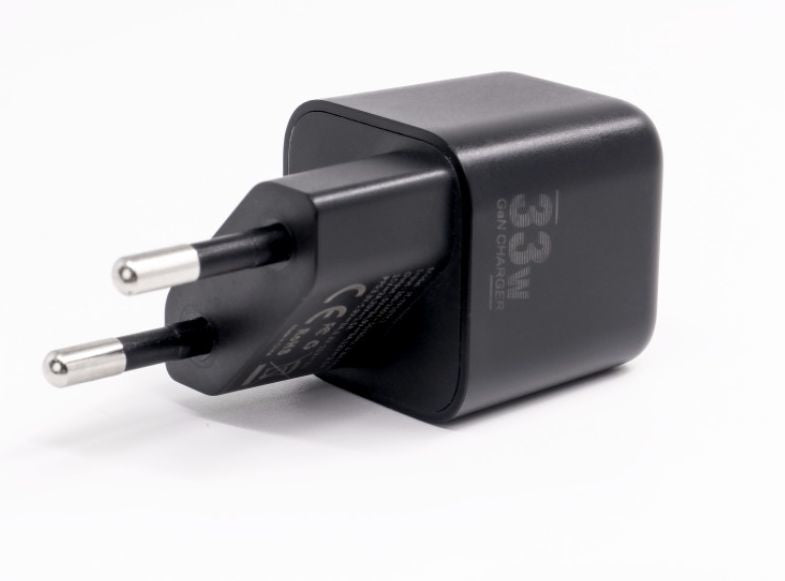 CoreParts MBXUSBC-AC0031 adaptador e inversor de corriente Interior 33 W Negro (3)