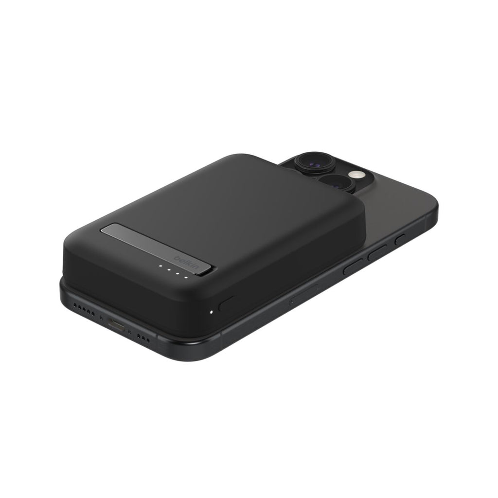 Belkin BoostCharge Pro 8000 mAh Wireless charging Black (8K MAGSAFE POWERBANK W KICKSTAND BLK)