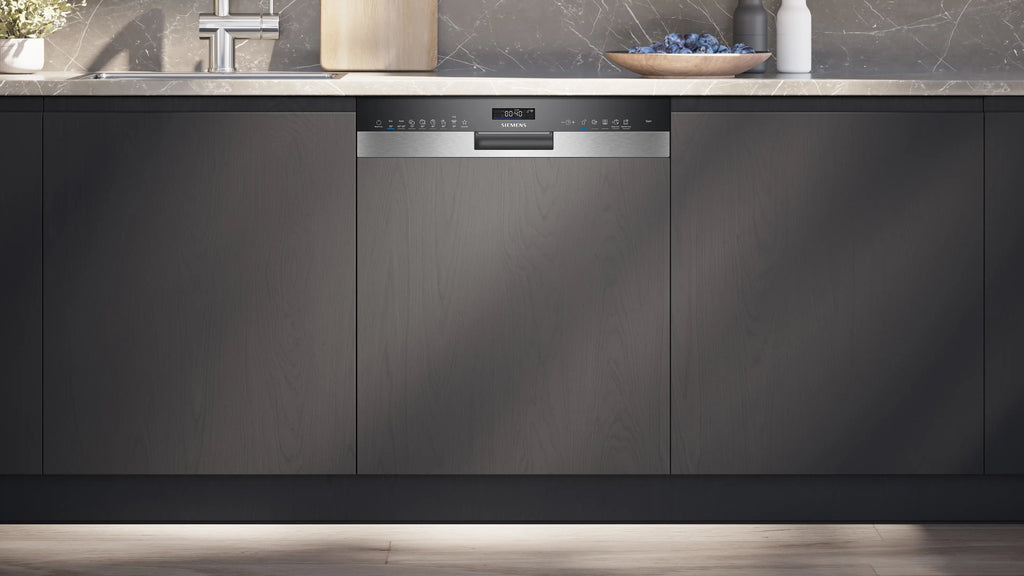 Siemens SN55ZS07CE dishwasher Semi built-in 14 place settings (2)