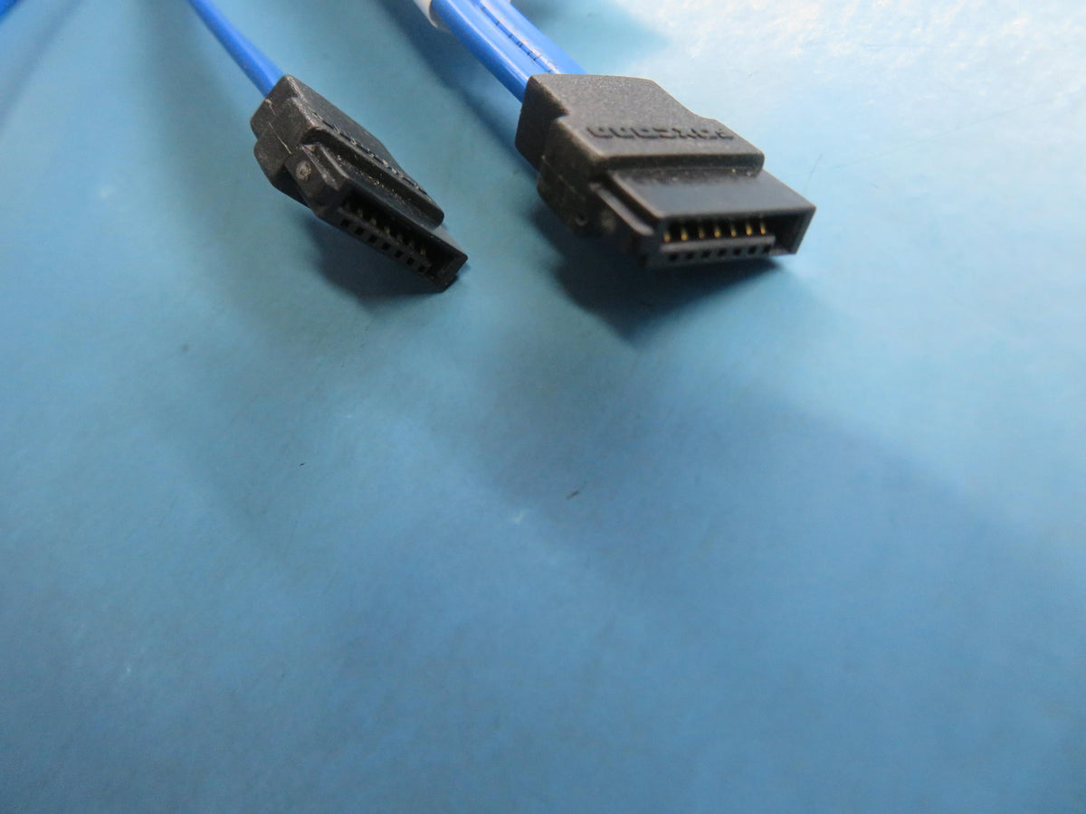 IBM X3400 24" Sata Cable 25R5635-RFB – Reacondicionado