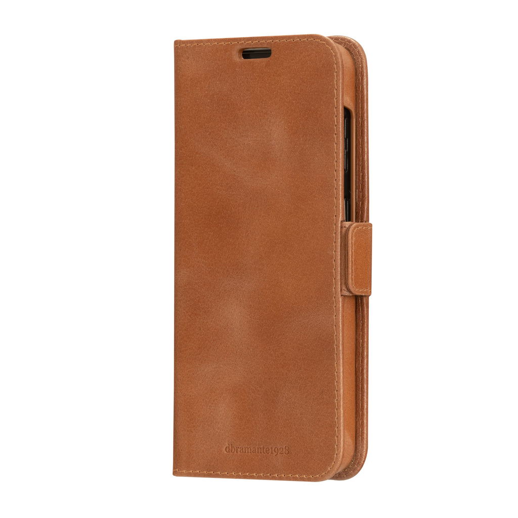 dbramante1928 Lynge funda para teléfono móvil 16,8 cm (6.6") Folio Marrón (5)