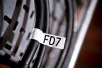 Brother TZE-FX251 cinta para impresora de etiquetas Negro sobre blanco (3)