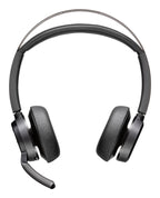 Voyager Focus 2 USB-A with - charge stand Headset