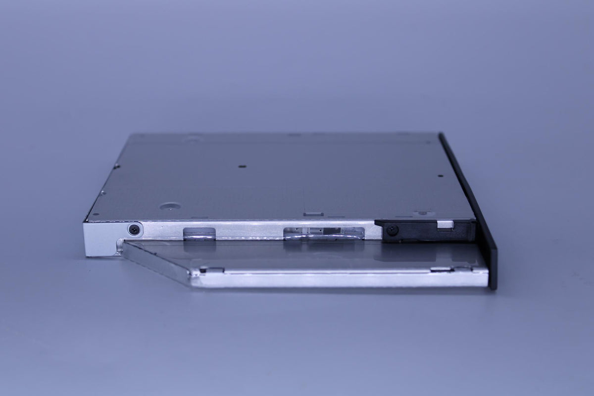 IBM X3850 M2 Cd-Rw/Dvd Ide Combo 43W4605-RFB – Reacondicionado