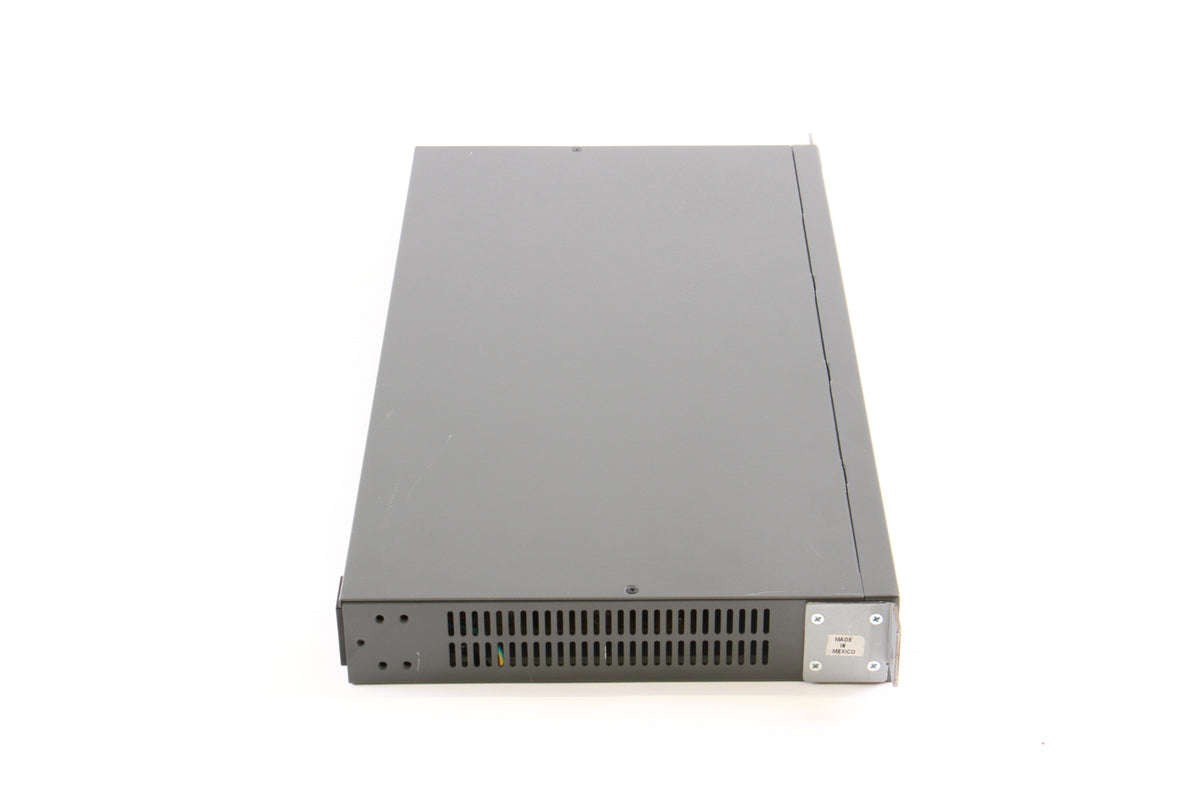 IBM SMC TigerSwitch de 26 puertos 4668-HC6-RFB – Reacondicionado