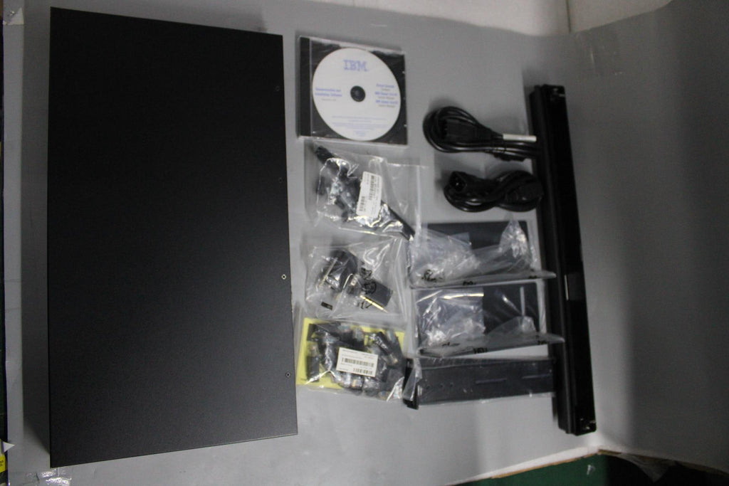 IBM GCM16 SW 46M4024-RFB – Reacondicionado