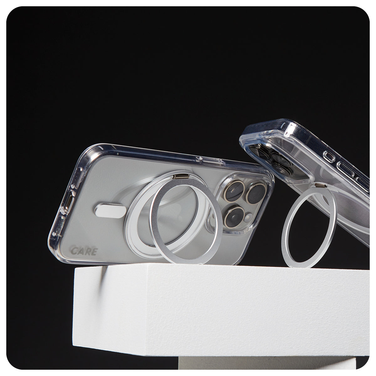 PanzerGlass CARE™ by ® Funda Transparente con Soporte Plateado y MagSafe iPhone (1325)