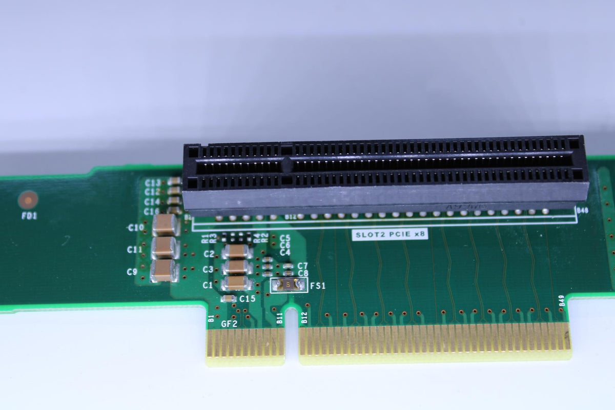 IBM X3250 M3 Tarjeta elevadora PCIe 49Y4673-RFB – Reacondicionado