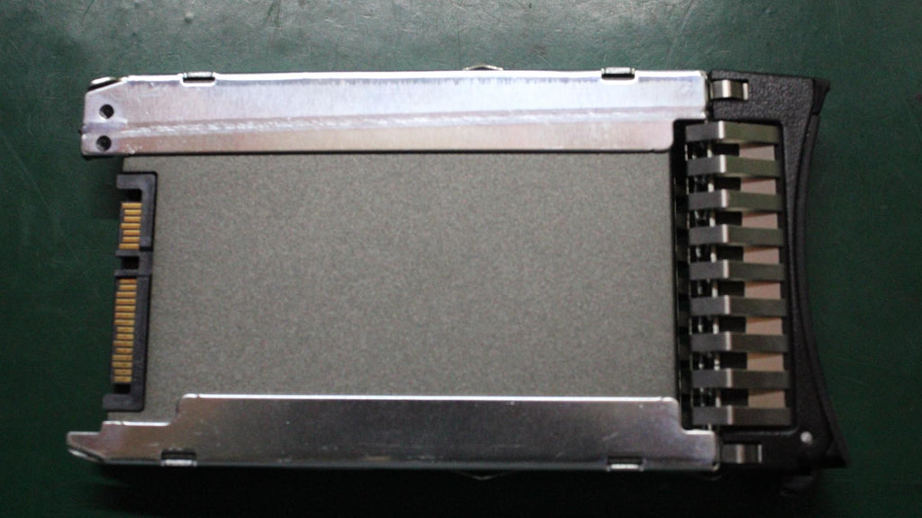 IBM 64GB SATA 2.5in MLC HS 49Y5840-RFB – Reacondicionado