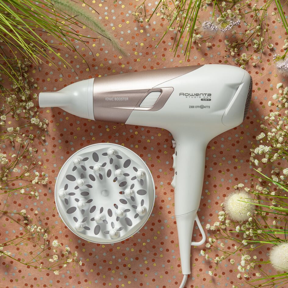 Rowenta Studio Dry CV5830 secador 2300 W Beige, Blanco (2)