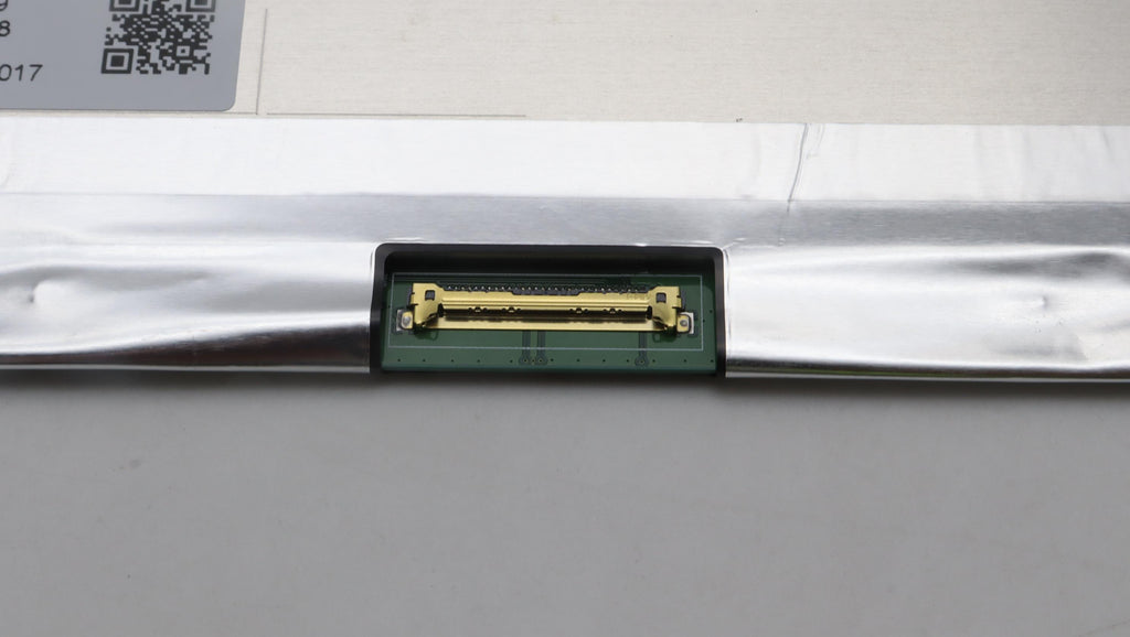 15.6-inch FHD LCD screen for