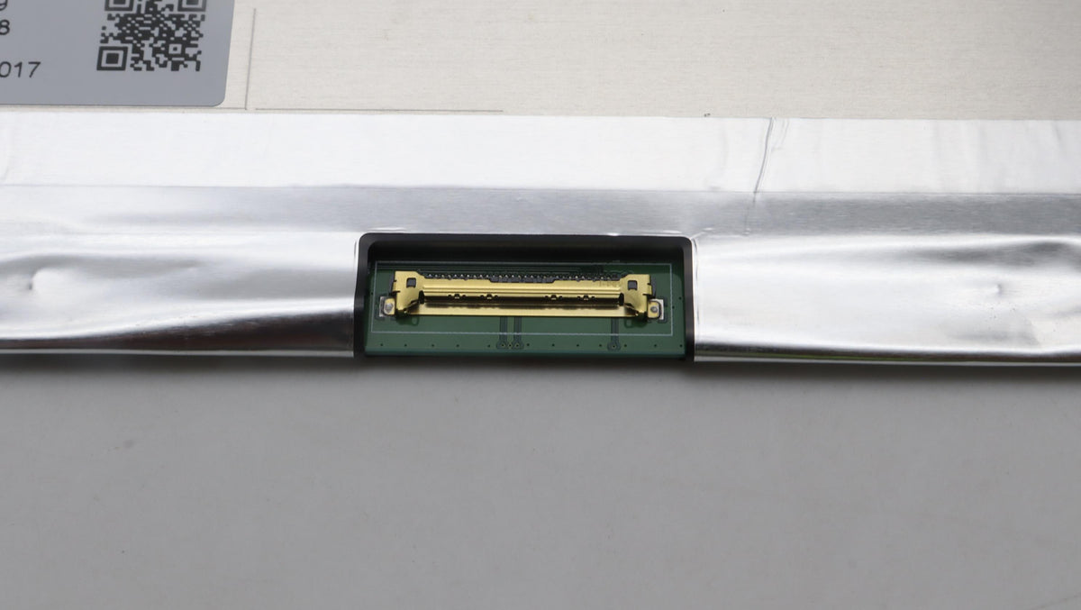 15.6-inch FHD LCD screen for