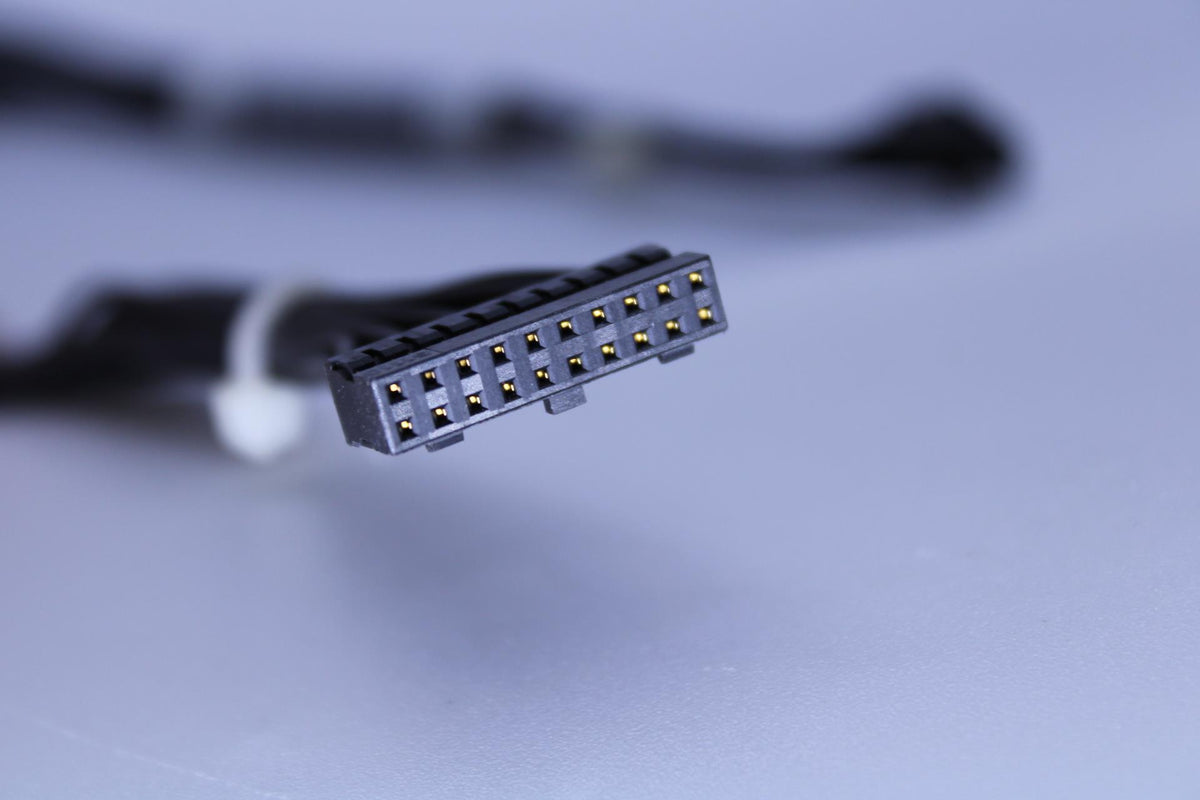 IBM CABLE 8HDD 69Y0648-RFB – Reacondicionado
