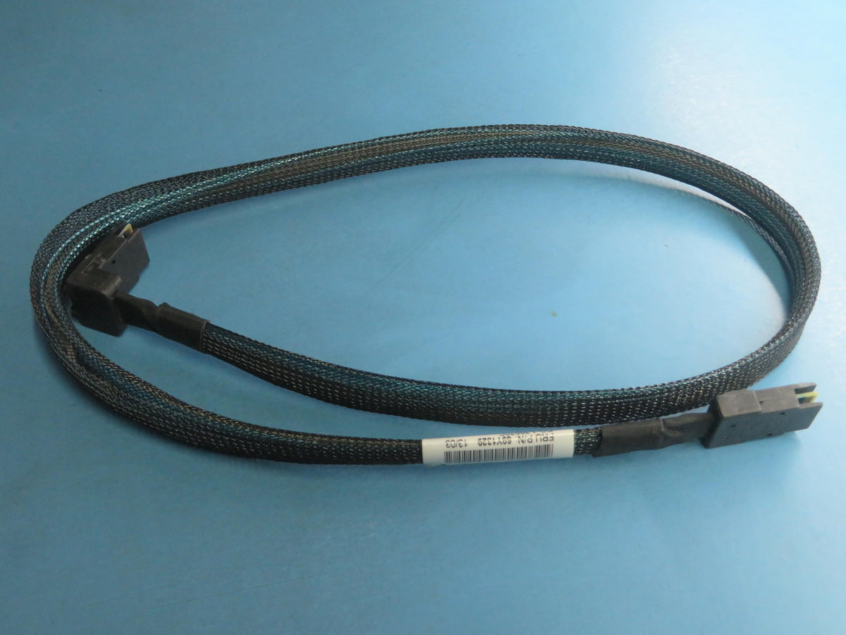 IBM SAS Signal (710 mm) 69Y1328-RFB – Reacondicionado