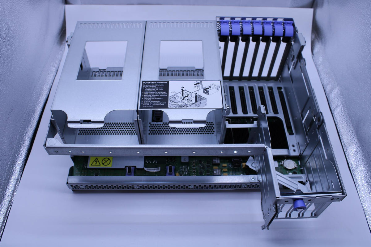 IBM I/O BD SHUTTLE ASSM X3850/3950 88Y5889-RFB – Reacondicionado