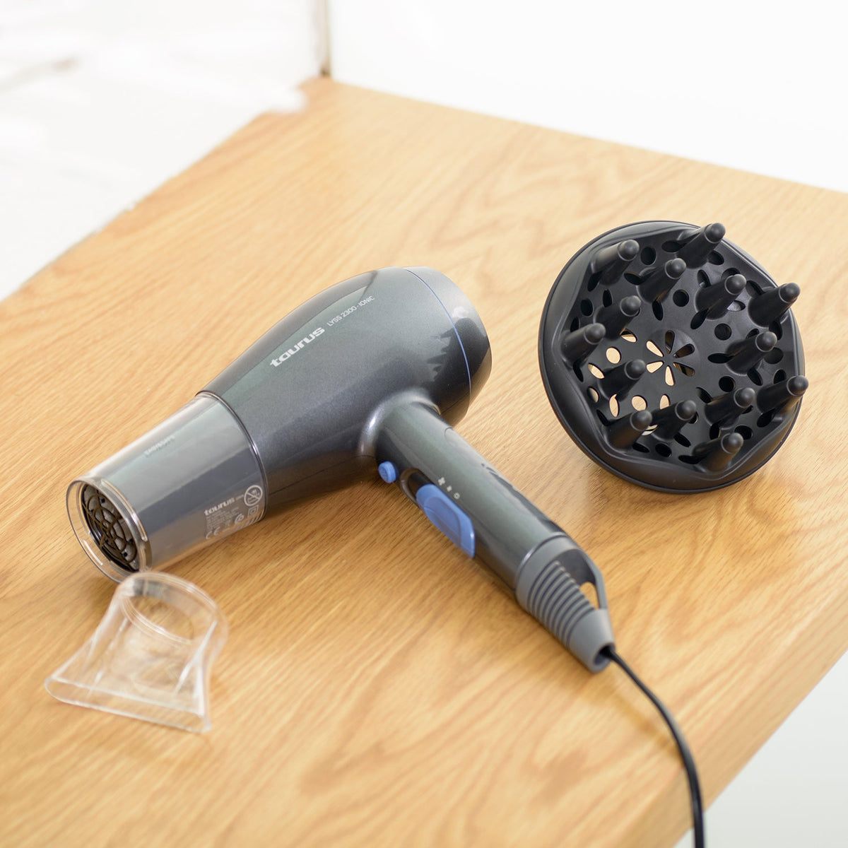 Secador de pelo Taurus Lyss 2300 Ionic