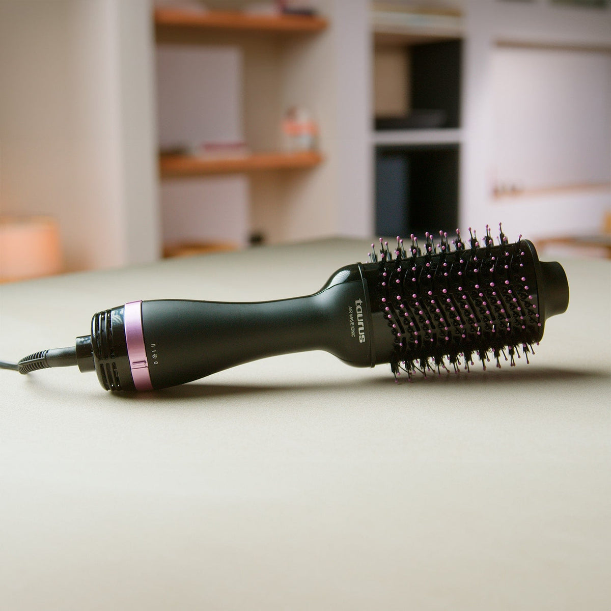 TAURUS Hot Air Brush Air Wave Ionic