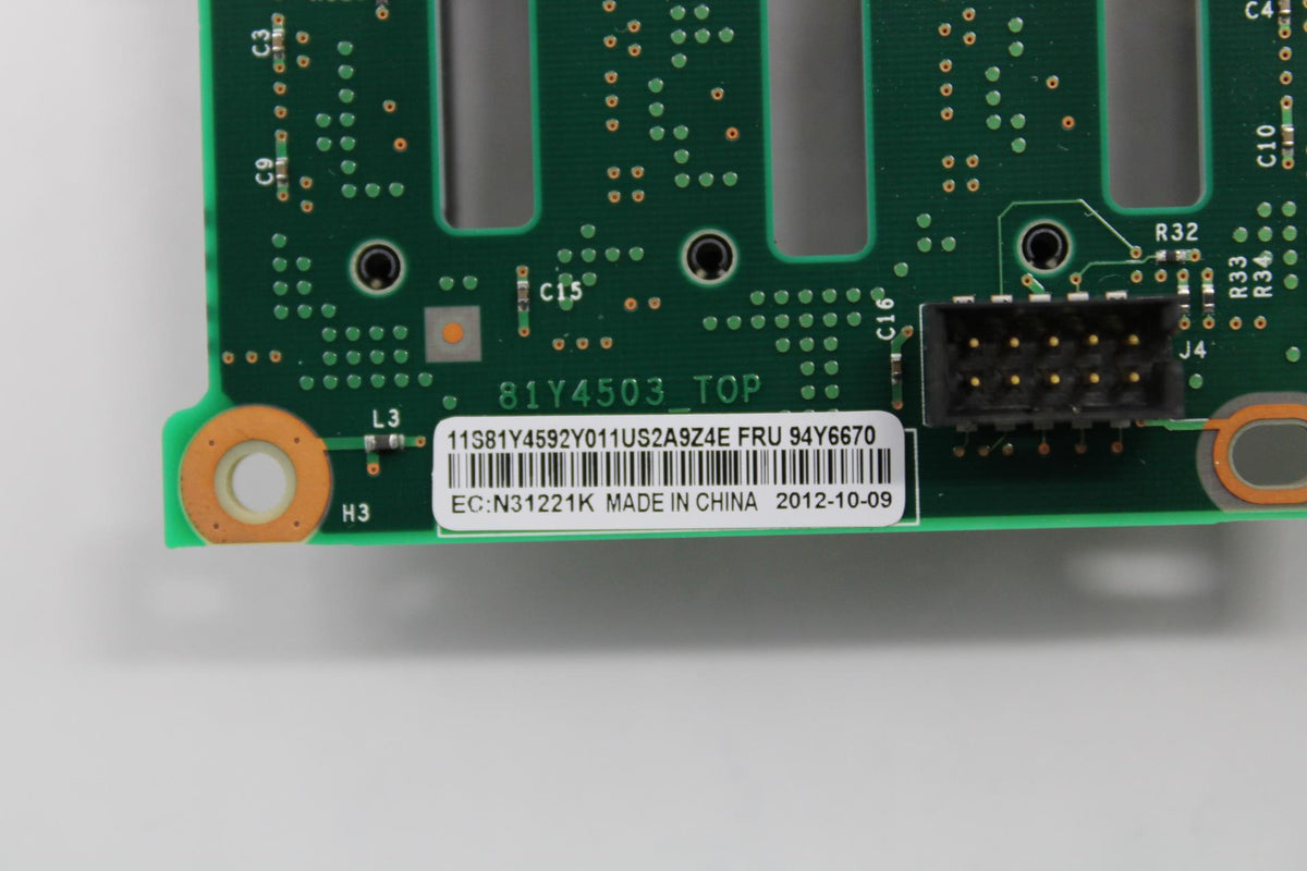 IBM backplane SAS, 8 unidades 94Y6670-RFB – Reacondicionado