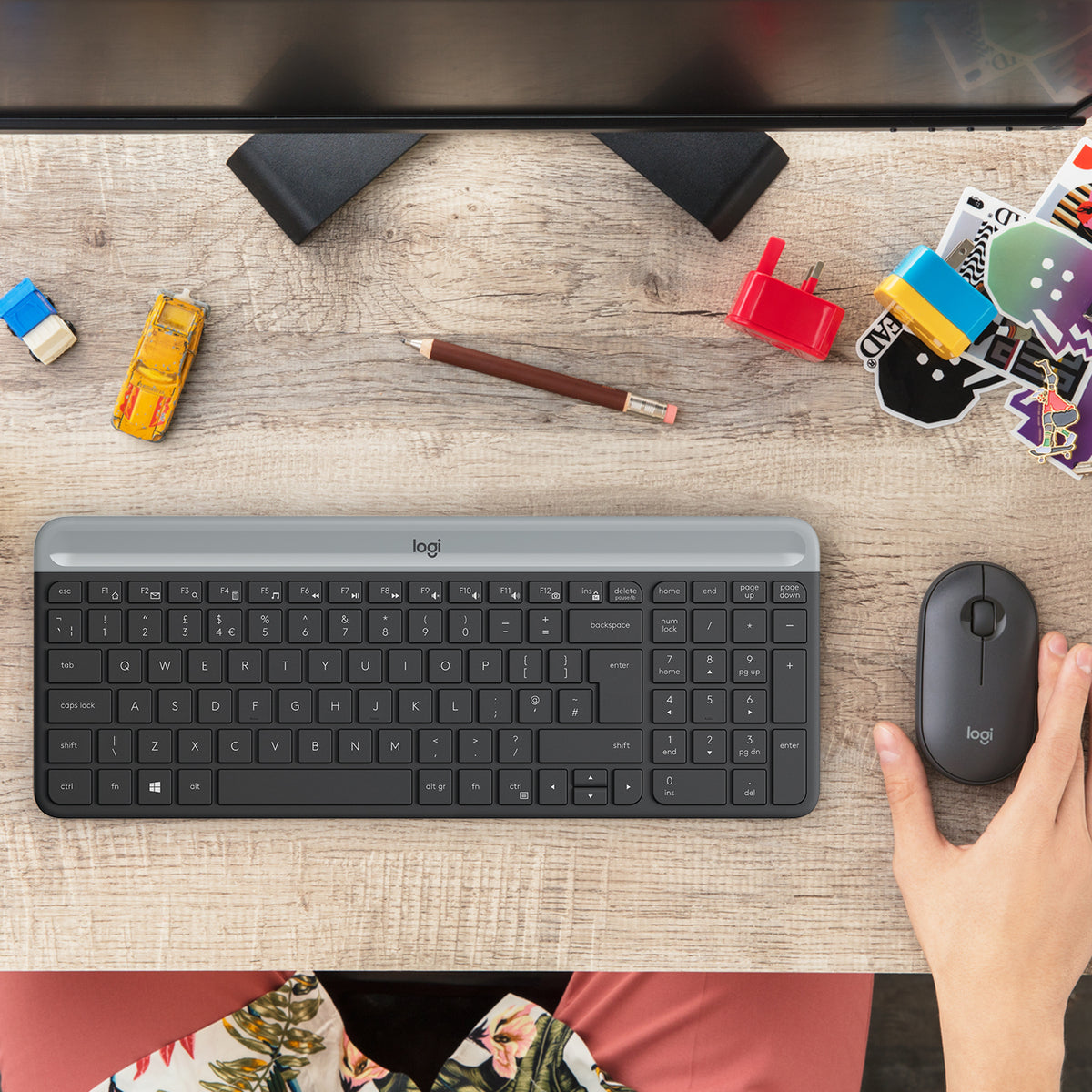 Logitech Slim MK470 teclado Ratón incluido Universal RF inalámbrico QWERTY Internacional de EE.UU. Grafito (3)