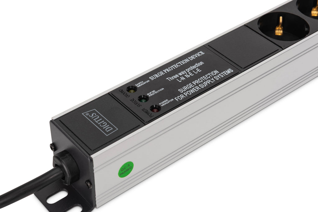 Digitus DN-95438 unidad de distribución de energía 9 tomas CA 1U Negro, Plata