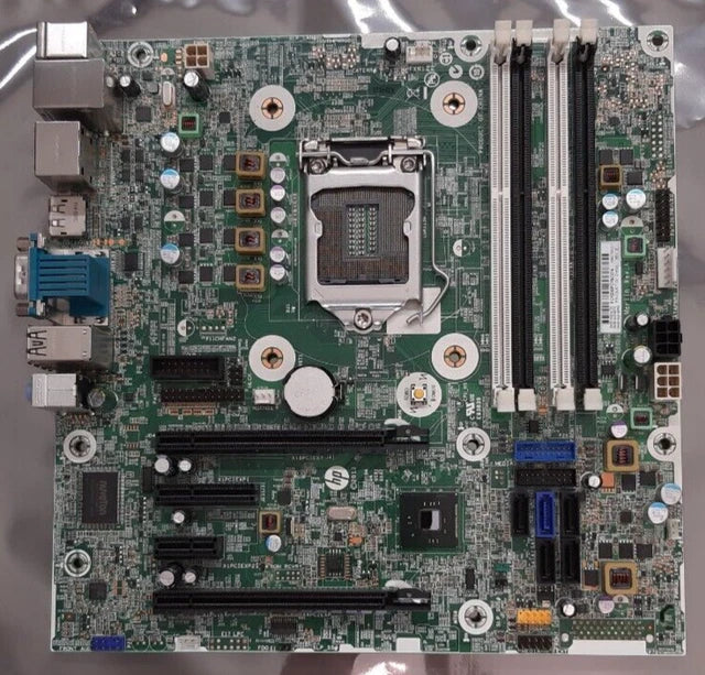 HP Systemboard Z230 SFF 697895-001-RFB – Reacondicionado (2)