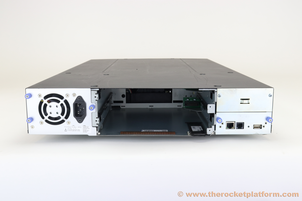 IBM 2U Library Enclosure 23R6470-RFB – Reacondicionado (2)