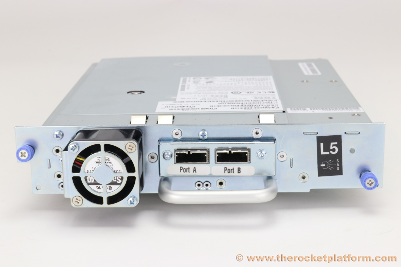 IBM Unidad SAS LTO 5 de media altura 3573-8247-RFB – Reacondicionado