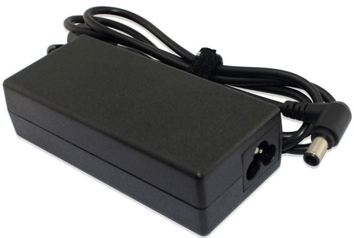 CoreParts MBA1330 adaptador e inversor de corriente Interior 32 W Negro