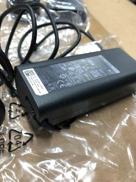 DELL VT148 adaptador e inversor de corriente Interior 65 W Negro