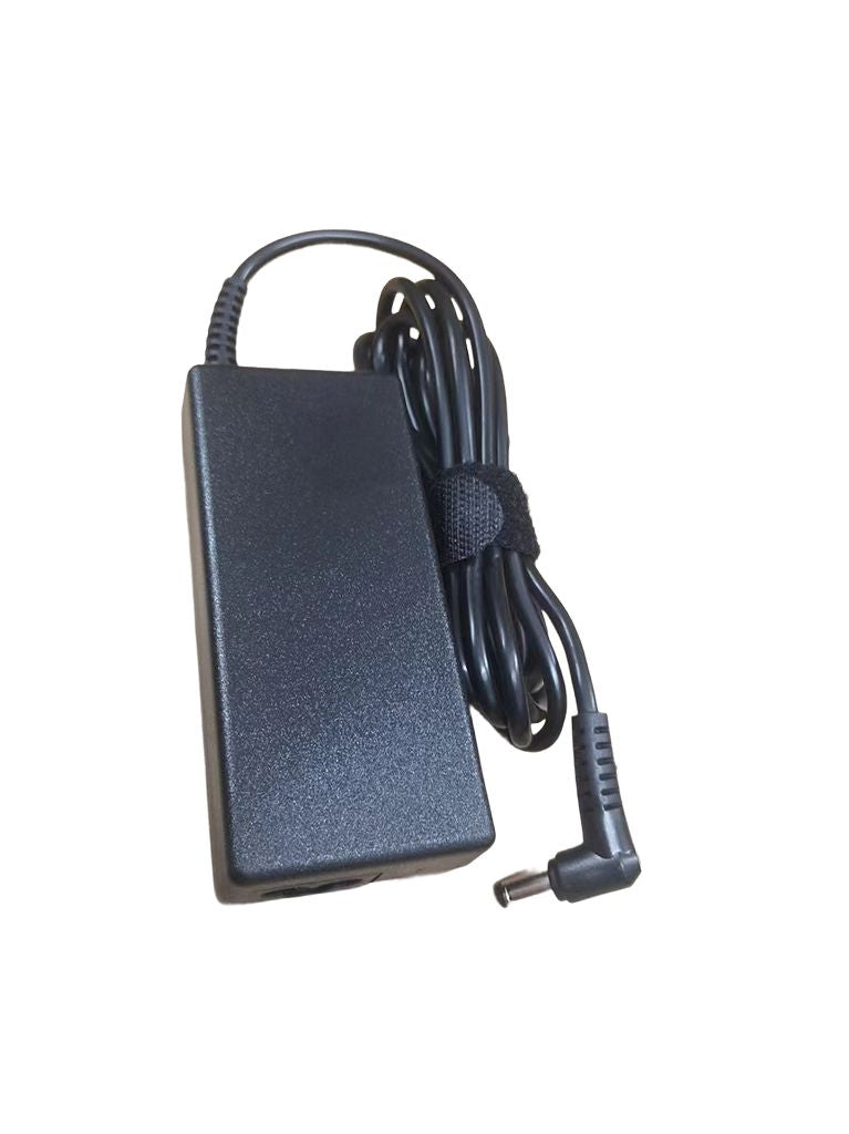 CoreParts MBA1033 adaptador e inversor de corriente Interior 48 W Negro