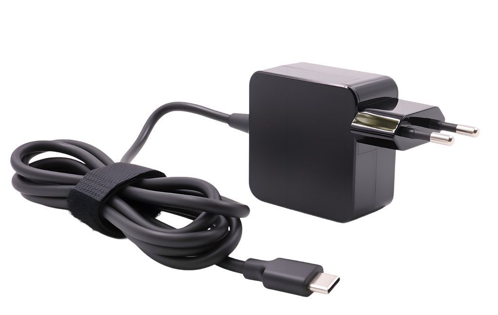 CoreParts MSPT2125 adaptador e inversor de corriente Interior 15,7 W Negro