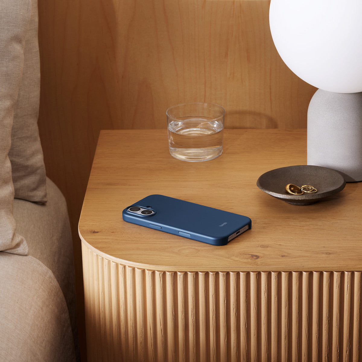 Tapa protectora para teléfono móvil - control de cámara - compatibilidad con MagSafe - policarbonato - azul rocoso - para iPhone 17