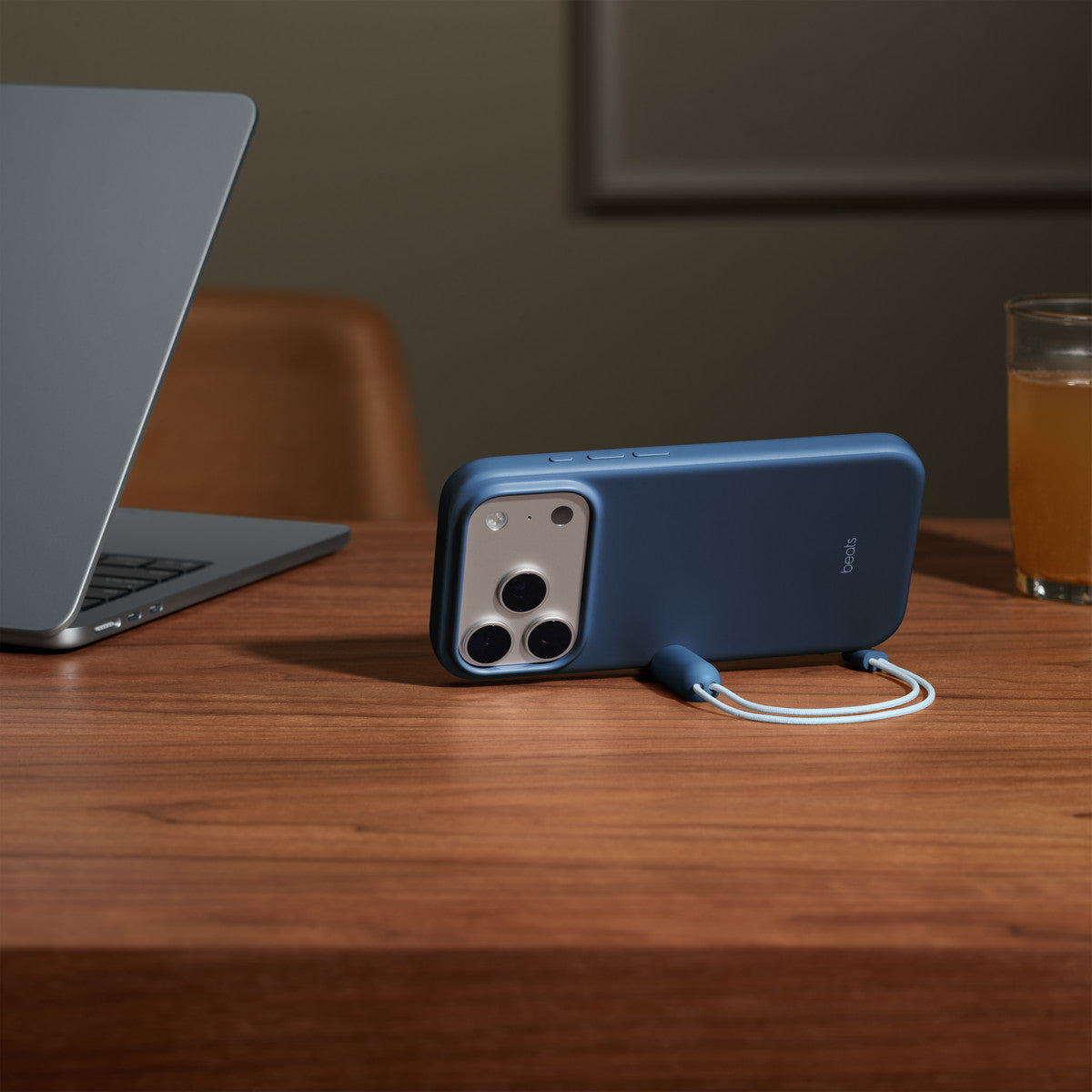 Apple Beats iPhone 17 Pro Kickstand Case with MagSafe and Camera Control - Bedrock Blue (Beats - Protective cover for mobile phone - with kickstand and camera control - MagSafe compatibility - polycarbonate - bedrock blue - for iPhone 17 Pro)