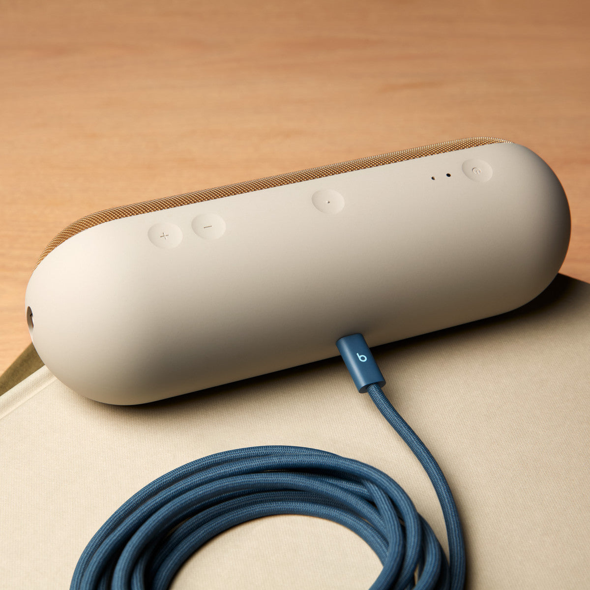 Cable USB - USB-C (M) a USB-C (M) - USB 2.0 - 3 m - trenzado, Carga rápida de hasta 240W, diseño reforzado - navy nitro