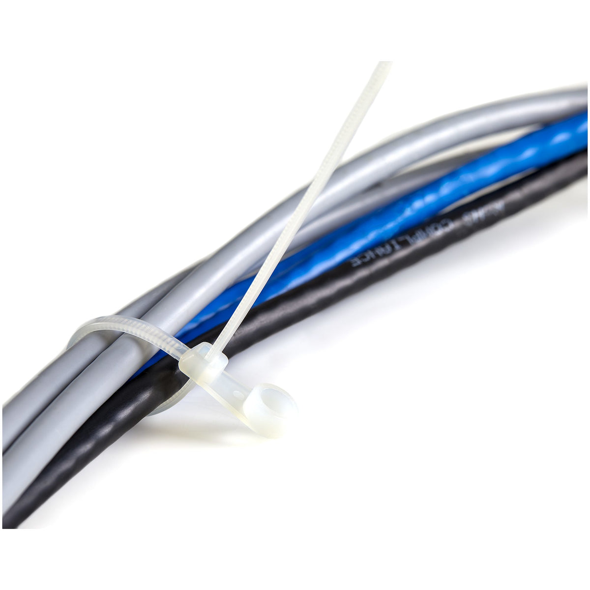 StarTech.com CBMZTS10N6 presilla Brida reutilizable Nylon, Plástico Blanco 100 pieza(s) (5)