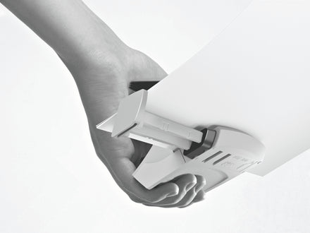 Leitz Hole Punch WOW Mini 2-hole / 10sheets