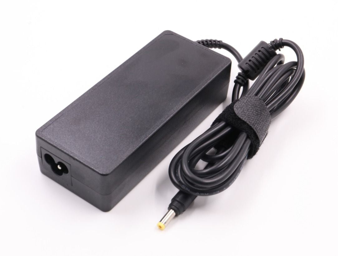 CoreParts MBA1313 adaptador e inversor de corriente Interior 90 W Negro (2)
