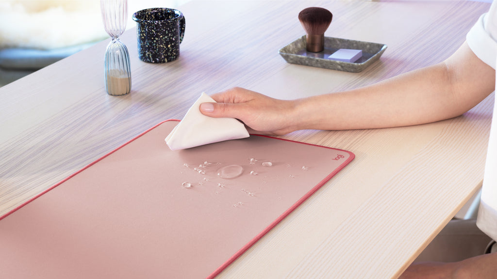 Logitech Desk Mat Studio Series Rosa (7)