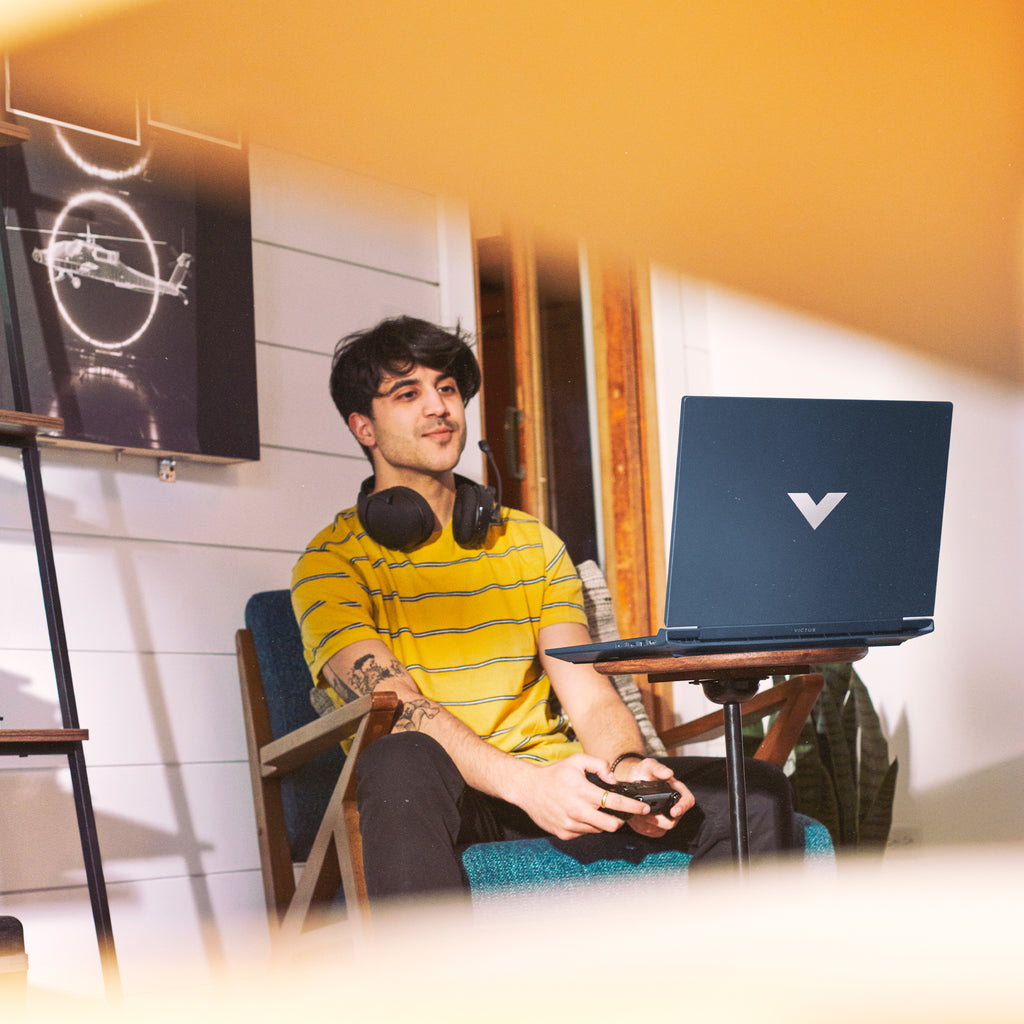 HP Victus Gaming 15-fa2027ns Intel Core 7 240H Portátil 39,6 cm (15.6") Full HD 16 GB DDR4-SDRAM 1 TB SSD NVIDIA GeForce RTX 5060 Wi-Fi 6 (802.11ax) FreeDOS Azul (8)