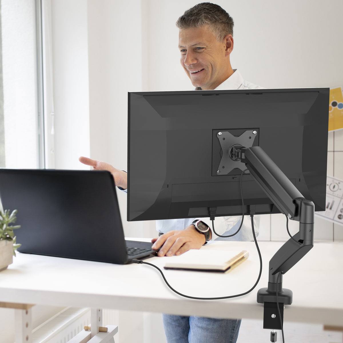 j5create JTSA101-N soporte para monitor 81,3 cm (32") Escritorio Negro (6)
