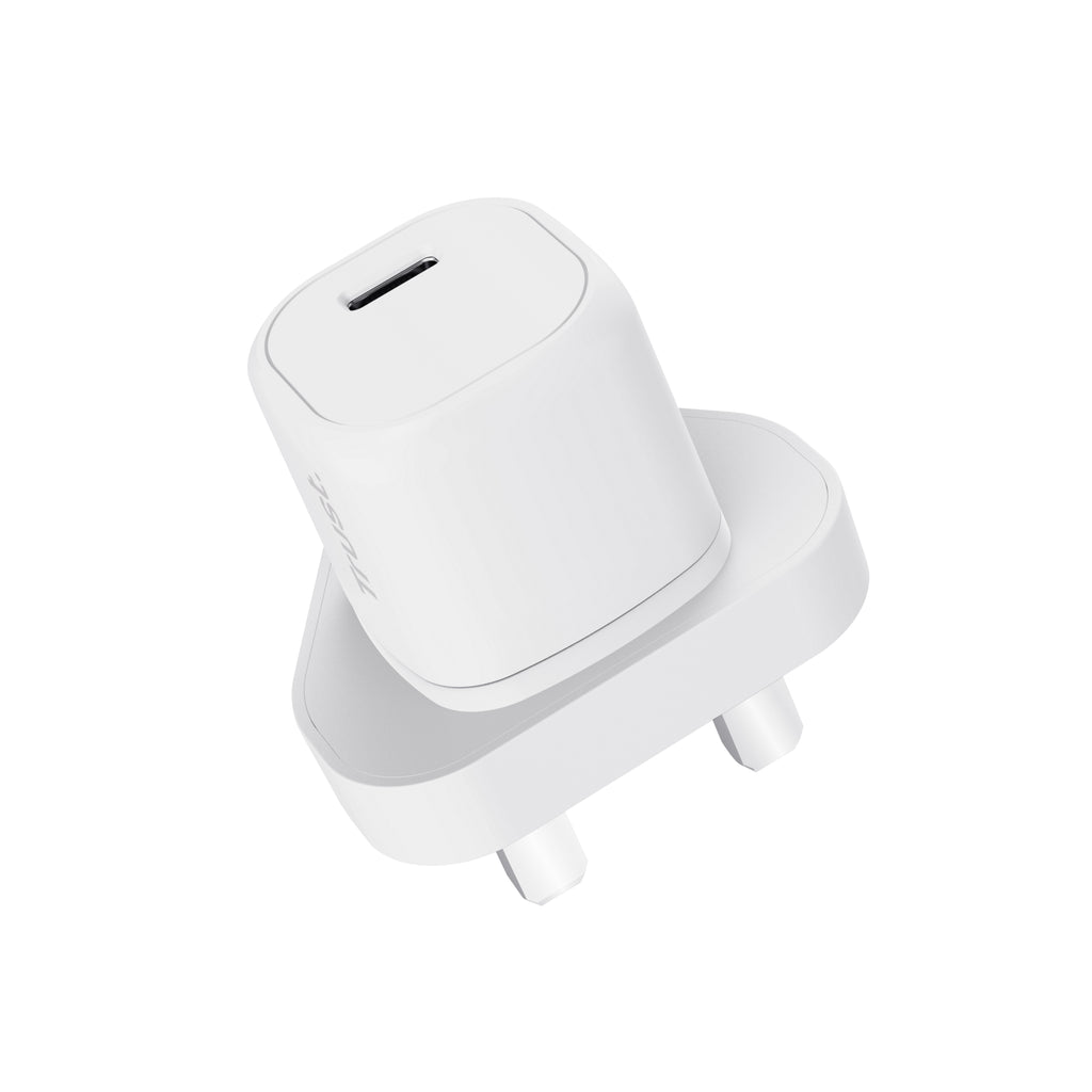 Trust Maxo Universal Blanco Corriente alterna Interior (25206)