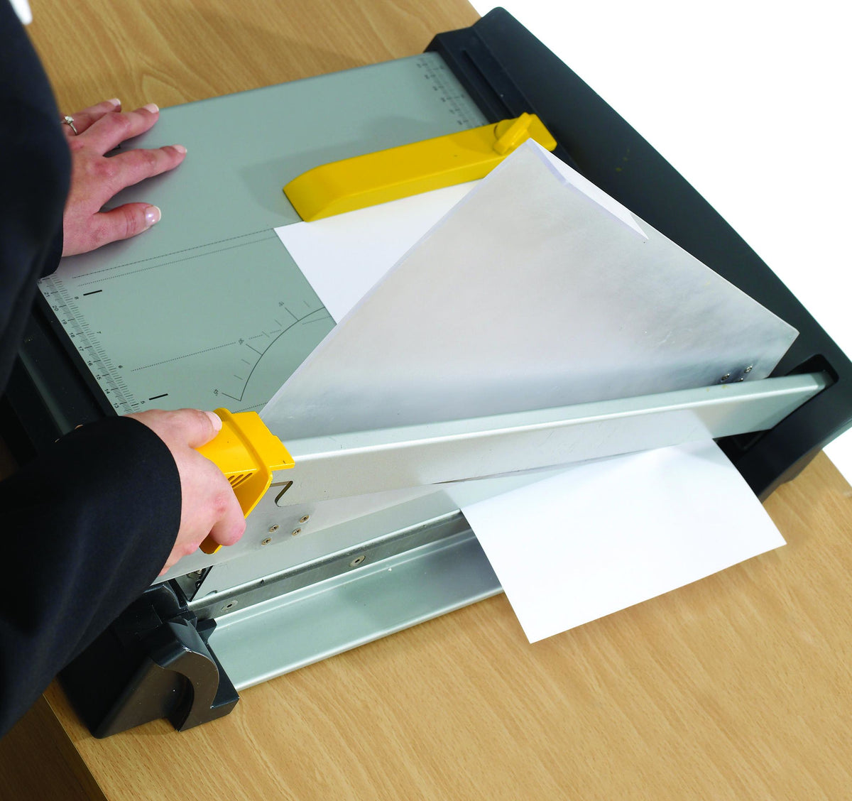Fellowes Plasma A3/180 guillotina para papel 40 hojas